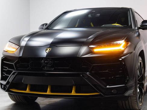 Used 2022 Lamborghini Urus image 81