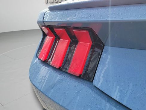 Used 2024 Ford Mustang Premium image 7