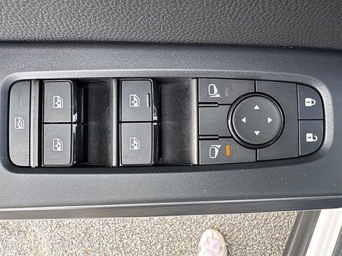 Used 2024 Nissan Pathfinder Rock Creek AWD/4WD image 34