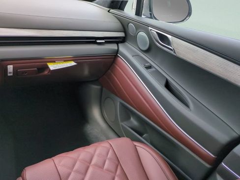 Certified 2026 Genesis GV80 3.5T Prestige AWD/4WD image 13