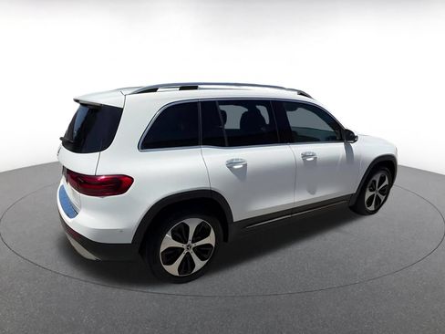 Used 2025 Mercedes-Benz GLB 250 image 14