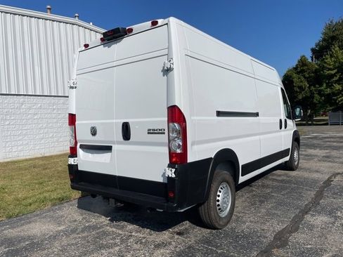 New 2025 RAM ProMaster 2500 w/ Convenience Group image 11