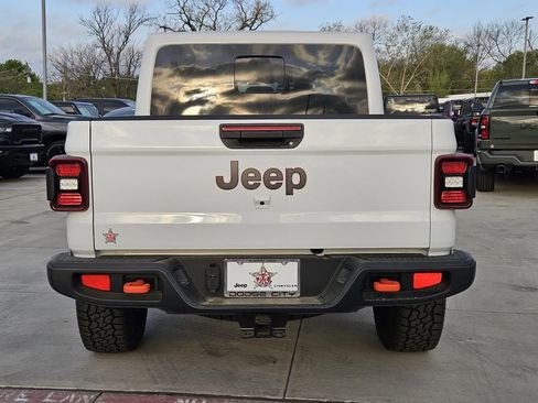 New 2026 Jeep Gladiator Mojave AWD/4WD image 4