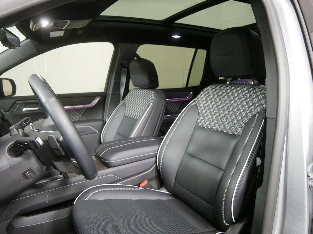Used 2025 GMC Acadia Denali w/ Super Cruise Package AWD/4WD image 10