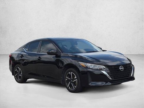 Used 2025 Nissan Sentra SV FWD image 3