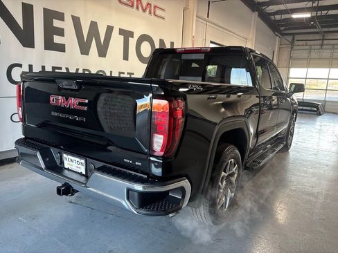 New 2026 GMC Sierra 1500 SLE w/ Preferred Package AWD/4WD image 29