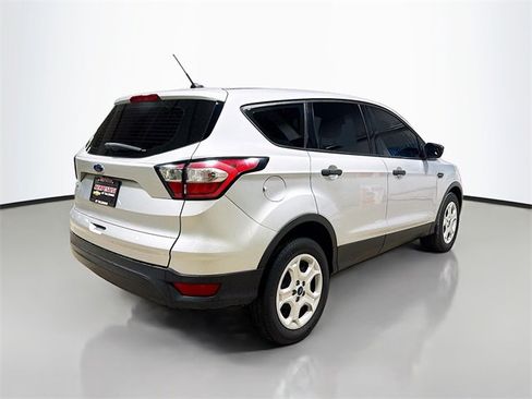 Used 2018 Ford Escape S image 7