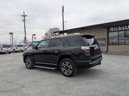 Used 2015 Toyota 4Runner Limited image 10