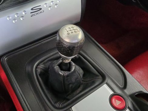 Used 2005 Honda S2000 image 28