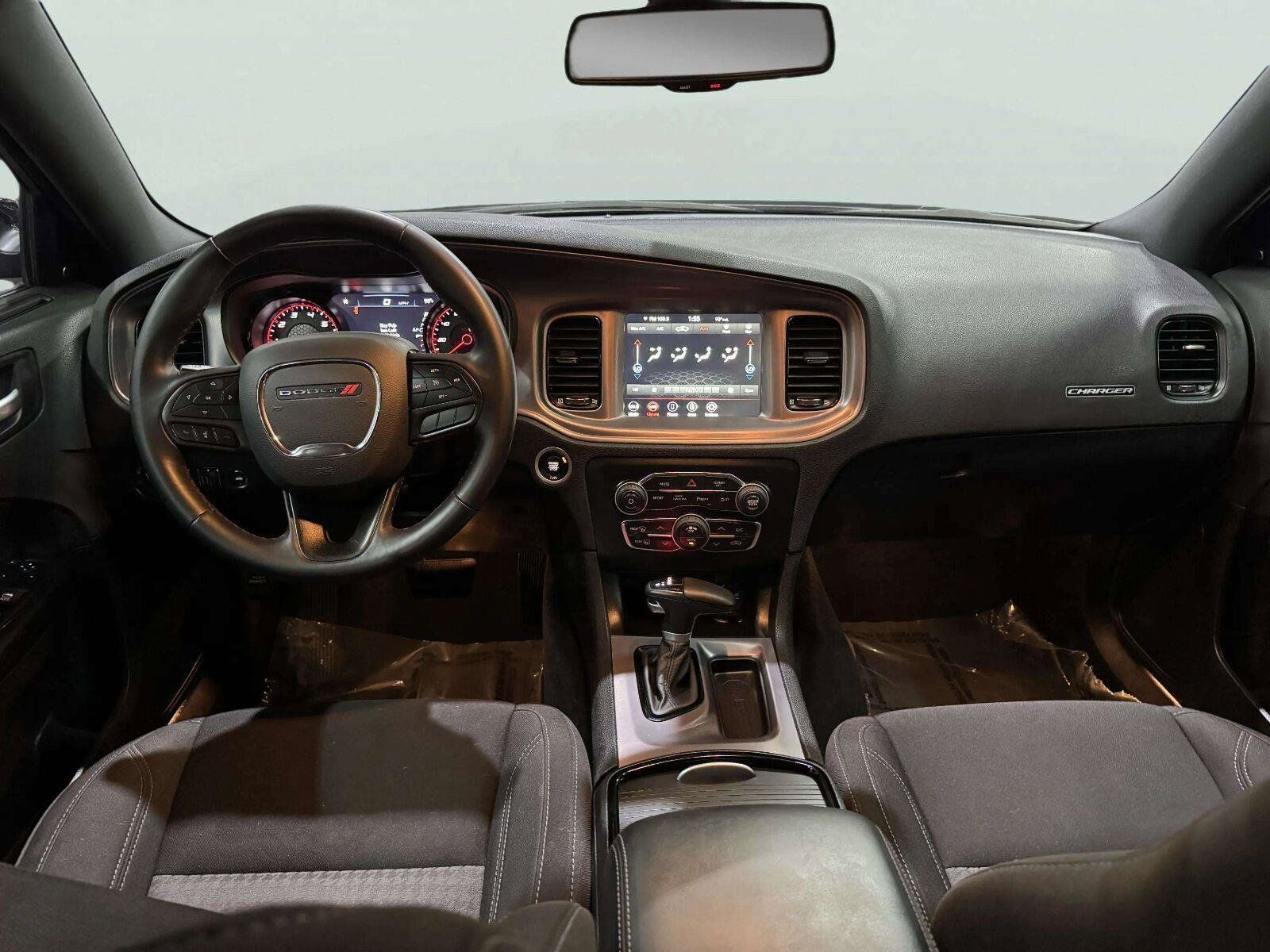Used 2023 Dodge Charger SXT w/ Blacktop Package AWD/4WD image 35