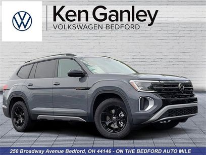 New 2025 Volkswagen Atlas Peak Edition SE