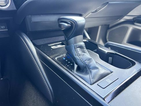 Used 2023 Lexus ES 350 w/ Accessory Package (Z1) image 16
