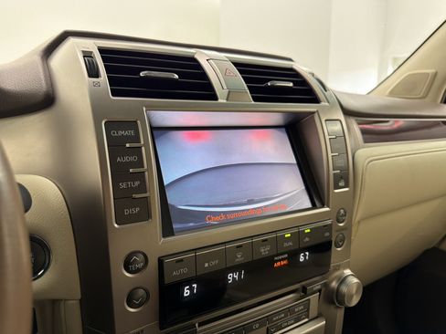 Used 2012 Lexus GX 460 AWD/4WD image 25