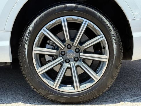 Used 2018 Audi Q7 3.0T Premium Plus w/ Premium Plus Package AWD/4WD image 27