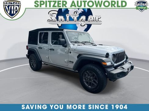 Used 2024 Jeep Wrangler Unlimited Sport AWD/4WD image 2