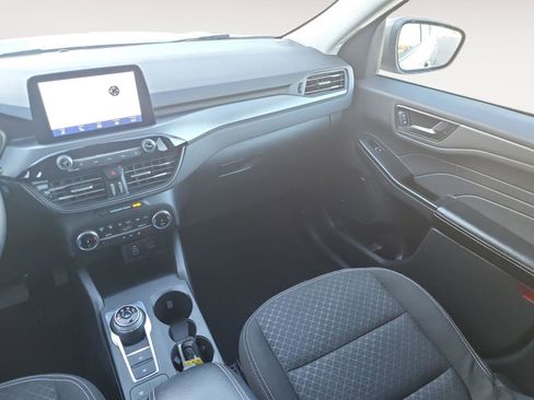 Used 2024 Ford Escape Active image 12
