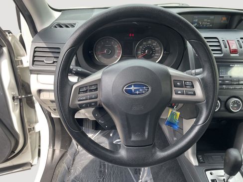 Used 2015 Subaru Forester 2.5i Premium AWD/4WD image 8