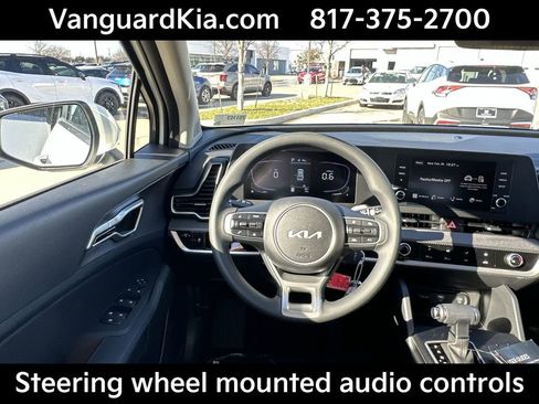 Certified 2025 Kia Sportage LX image 11