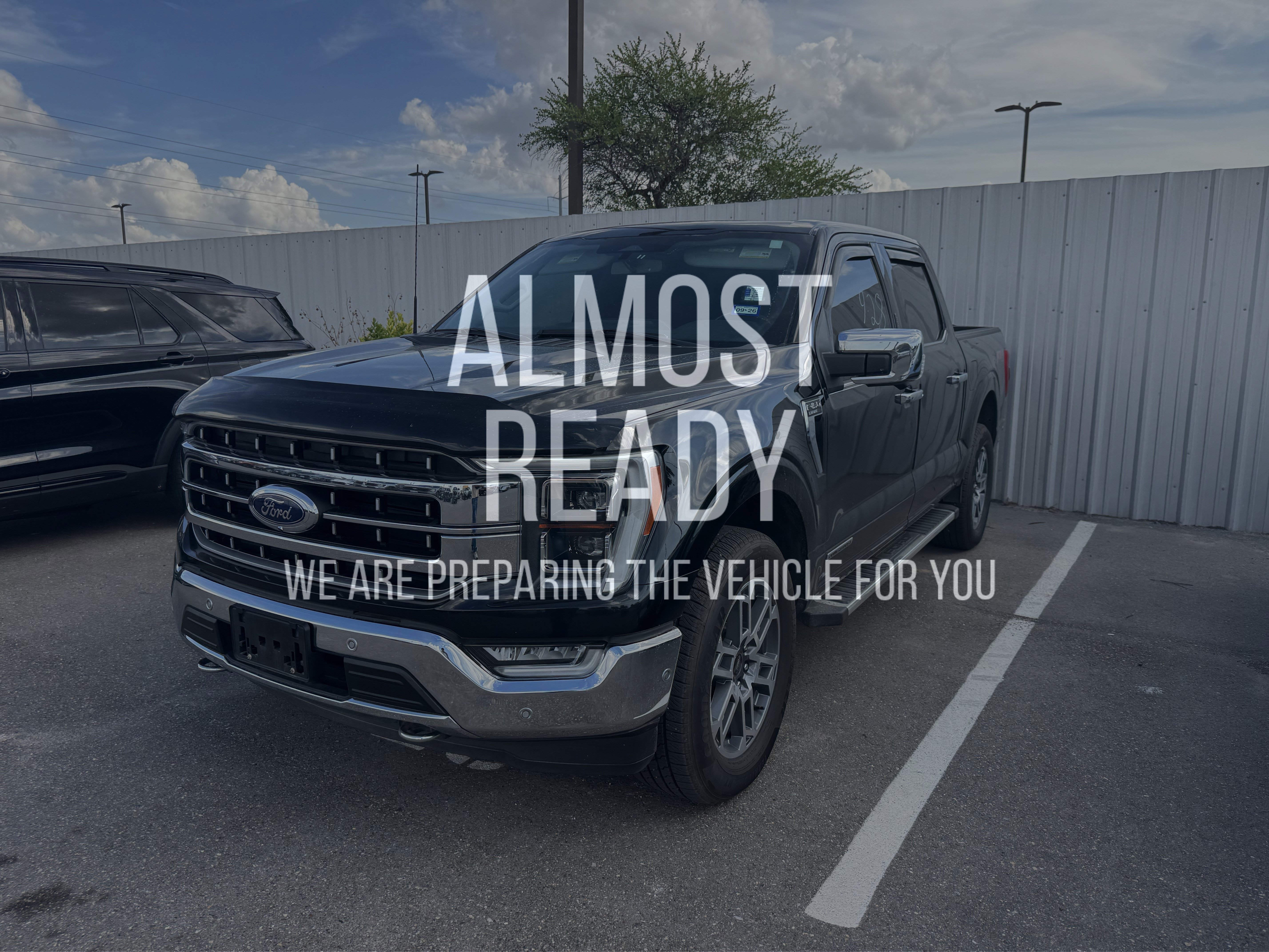 Used 2023 Ford F150 Lariat w/ Equipment Group 502A High AWD/4WD image 2