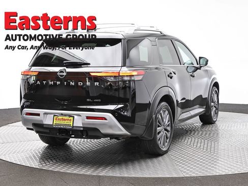 Used 2023 Nissan Pathfinder SL w/ SL Premium Package image 5