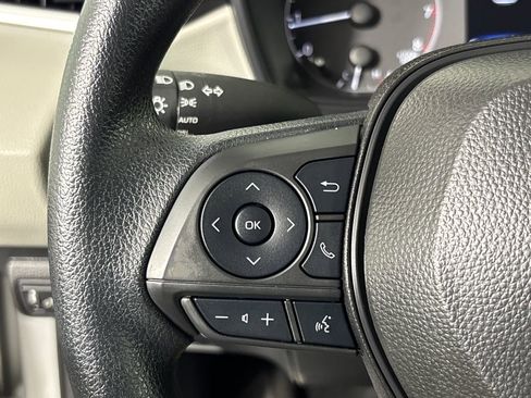 Certified 2025 Toyota Corolla LE image 14