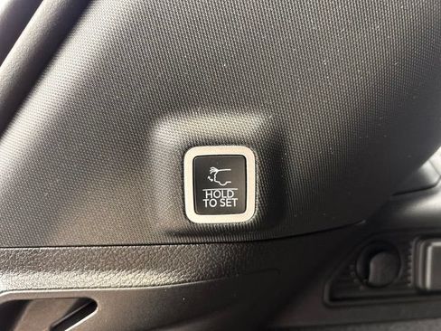 Used 2023 Jeep Grand Cherokee Summit AWD/4WD image 20