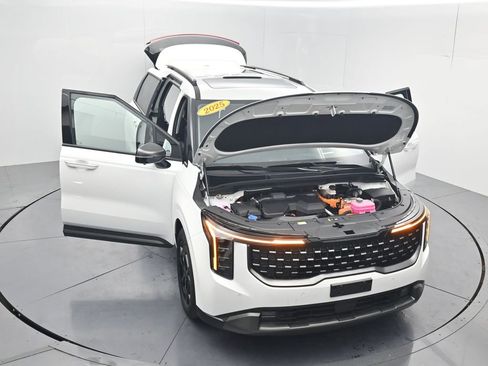 Certified 2025 Kia Carnival SX Prestige FWD image 60