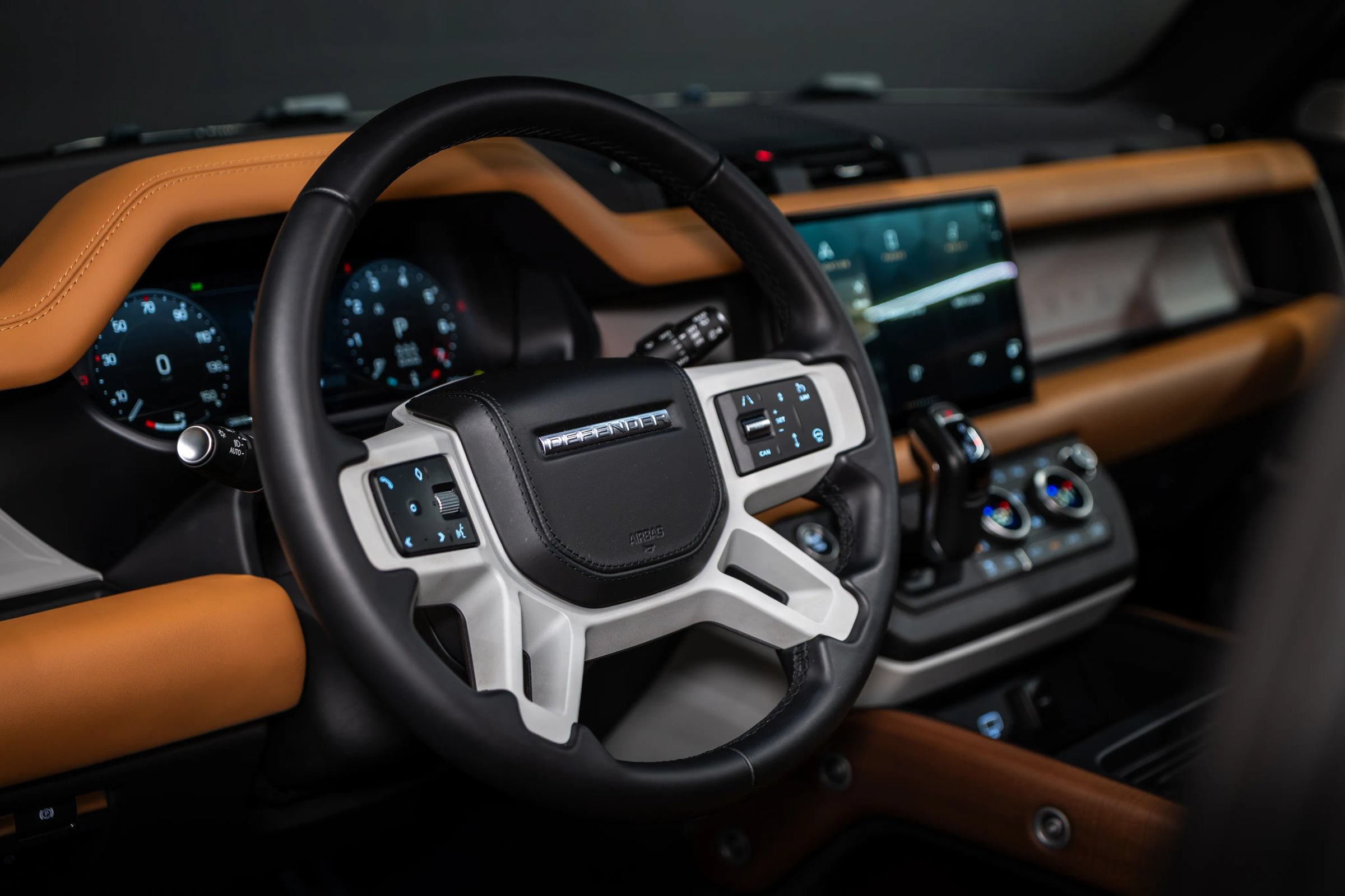 Used 2023 Land Rover Defender 130 First Edition AWD/4WD image 18