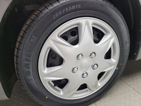 Used 2019 Nissan Sentra S FWD image 31