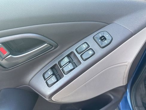 Used 2015 Hyundai Tucson SE image 14