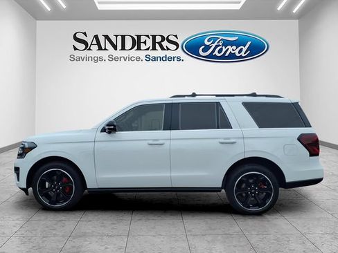 Used 2022 Ford Expedition Limited RWD image 5