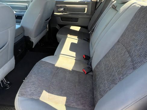 Used 2020 RAM 1500 Classic SLT w/ Luxury Group image 14