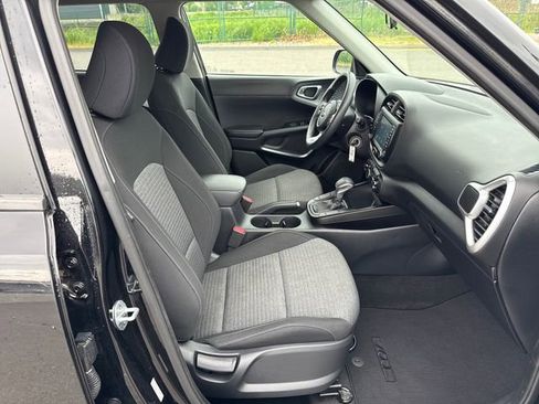 Used 2020 Kia Soul S FWD image 9