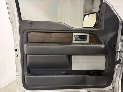 Used 2013 Ford F150 Lariat w/ Lariat Chrome Pkg AWD/4WD image 9