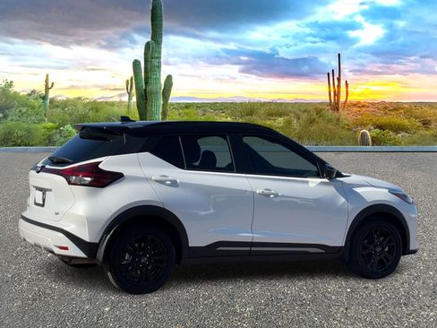 Certified 2023 Nissan Kicks SR w/ SR Premium Package image 5