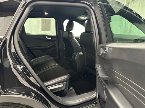 Used 2025 Ford Escape ST-Line image 45