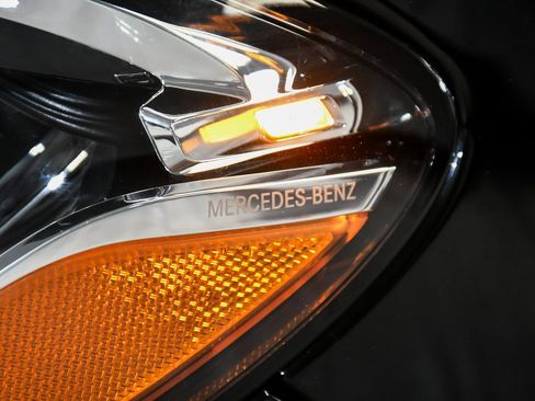 Used 2024 Mercedes-Benz GLE 350 4MATIC image 81