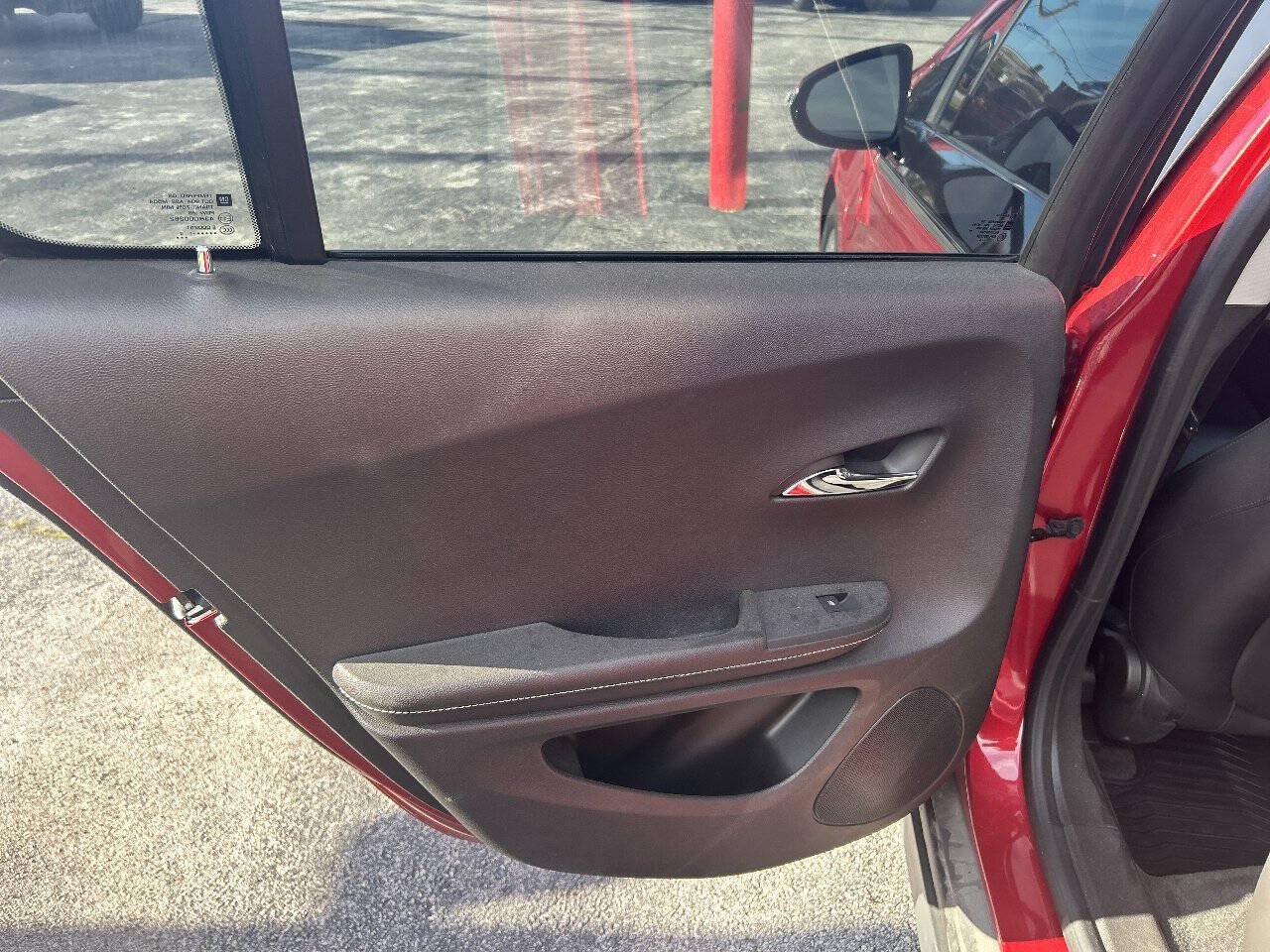 Used 2013 Chevrolet Volt Premium w/ Premium Trim Package FWD image 11