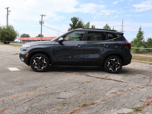 New 2026 Kia Seltos EX image 4