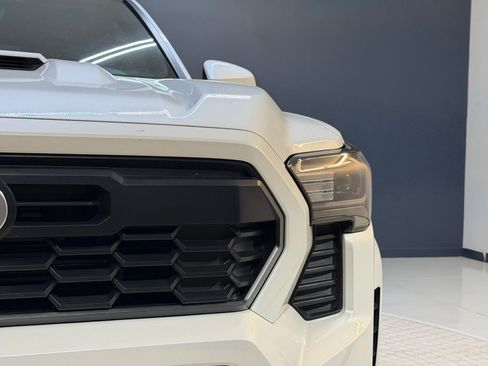 Used 2024 Toyota Tacoma TRD Sport image 22