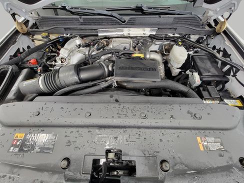 Used 2018 GMC Sierra 2500 Denali w/ Duramax Plus Package AWD/4WD image 8