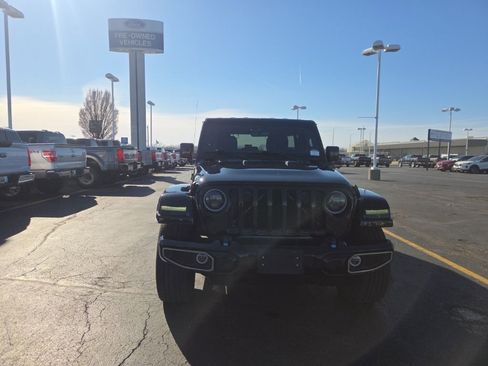 Used 2021 Jeep Wrangler Unlimited Sahara image 8
