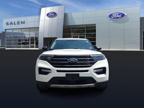 Used 2020 Ford Explorer XLT w/ Equipment Group 202A AWD/4WD image 8