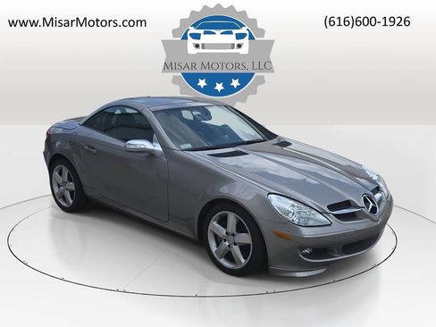 Used 2005 Mercedes-Benz SLK 350 image 1