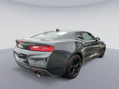 Used 2018 Chevrolet Camaro LT image 5