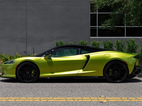 Used 2023 McLaren GT RWD image 20