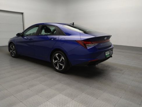 Used 2023 Hyundai Elantra SEL w/ Convenience Package image 5