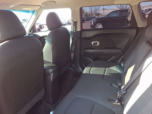 Used 2017 Kia Soul + FWD image 20