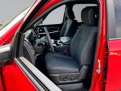 Certified 2026 RAM 2500 Big Horn AWD/4WD image 3
