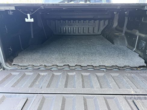 Used 2024 GMC Canyon Denali image 18